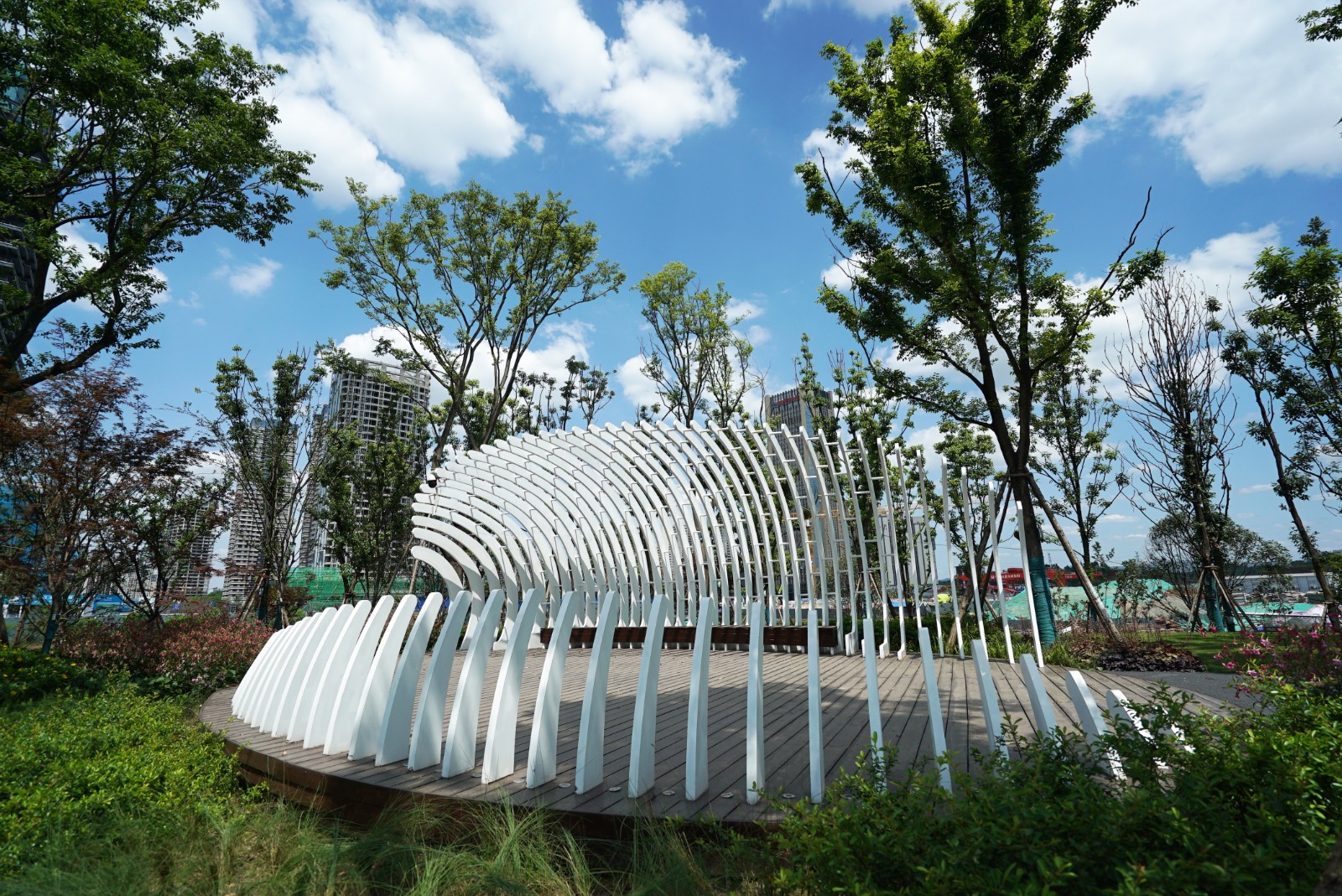 金沙bjs线路检测中心园林绿化维护